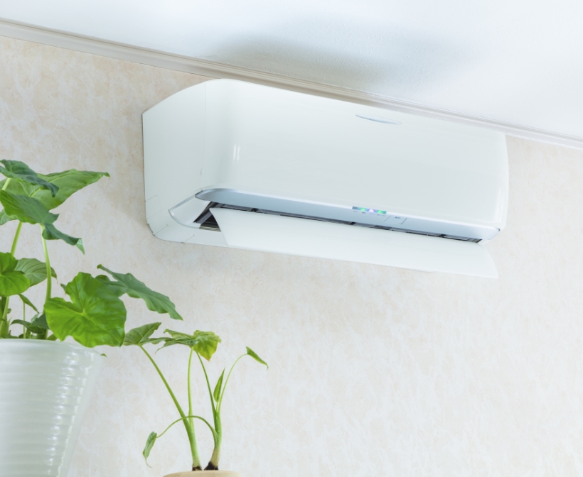 全室エアコン・空気清浄加湿器・サーキュレーター常備で、衛生管理も含め適温適湿を提供します。